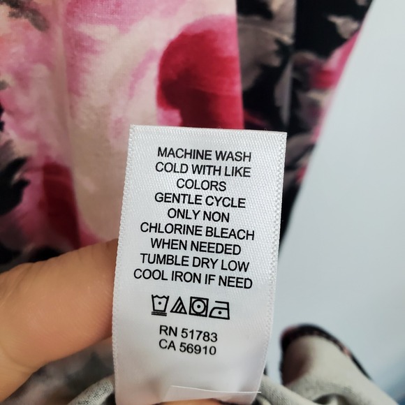 NWT Black Pink Floral Long Sleeve Sweetheart Neck Stretch Romantic Top Womens 0X - Picture 13 of 15